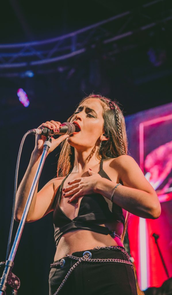 abril olivera buena vibra 2021
